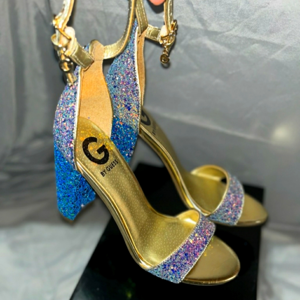 Guess Women's Sandals size 7.5 EUC